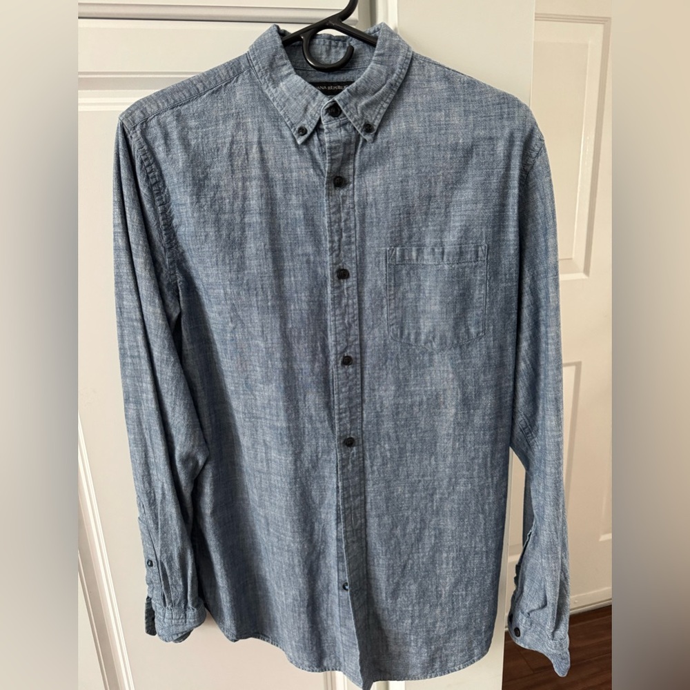 Banana Republic Long Sleeve Button Down